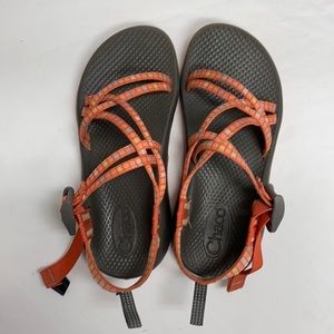 Girl’s Chacos